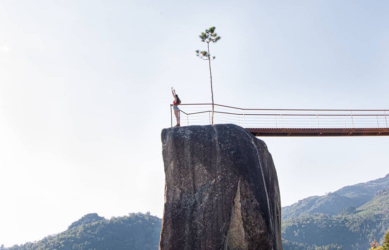 O miradouro da ponte suspensa que esta encantar os turistas no norte de Portugal