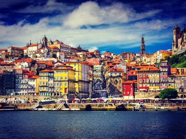 Os 10 locais imperdiveis para visitar na cidade do Porto