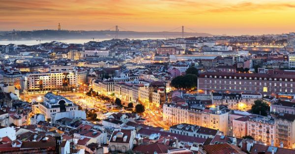 Os 8 bares mais impressionantes e miradouros para ver o pôr do sol em Lisboa