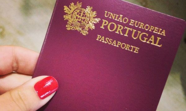 Filhos de imigrantes a viver há dois anos em Portugal podem obter nacionalidade automática