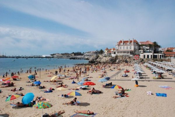 As 10 melhores praias para visitar no inverno em Portugal