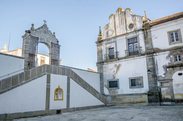 Os 9 melhores lugares para visitar em Évora