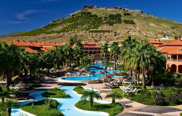 Os 12 melhores resorts de férias de Portugal